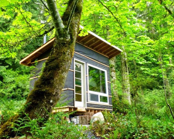 22 маленькі будинки до 10 000 доларів, щоб жити на природі