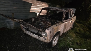 Поліція Кривого Рогу затримала підозрюваного у навмисному підпалі авто