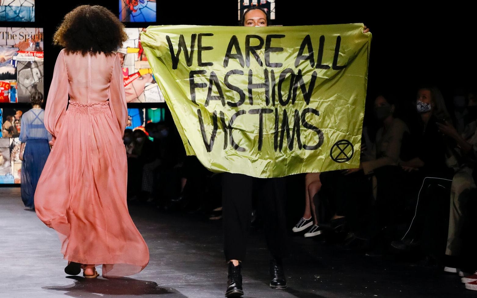 Модні бренди часто винні у забрудненні середовища та порушеннях прав людини
