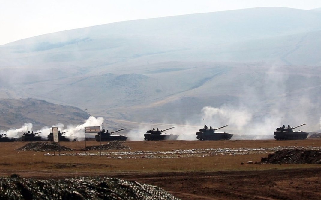 Карантин війні не перешкода: що коїться між Арменією та Азербайджаном