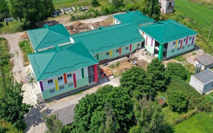 Як ремонтують дитячий садочок у Павлопіллі під Нікополем?