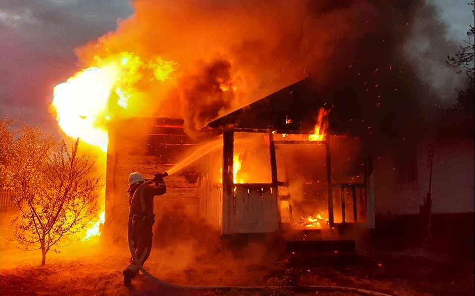 Під Нікополем сталася пожежа у приватному будинку