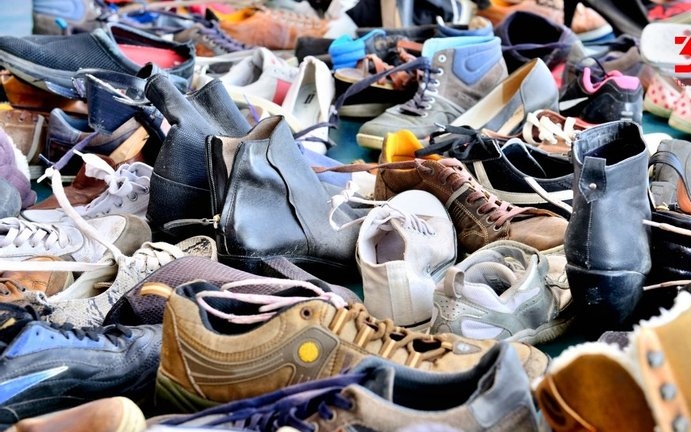 Гори взуття з`явились на вулицях Дніпра