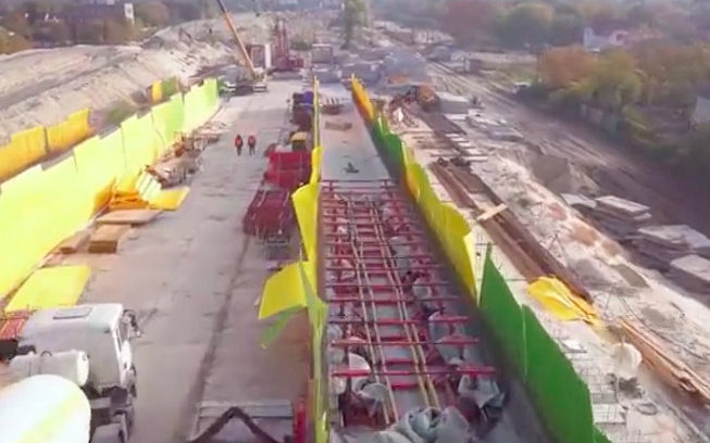 У Києві з висоти показали будівництво нової лінії метро на Троєщину (відео)