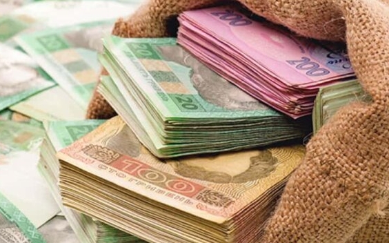 Чиновник в Нікополі завдав збитків на 250 тисяч гривень