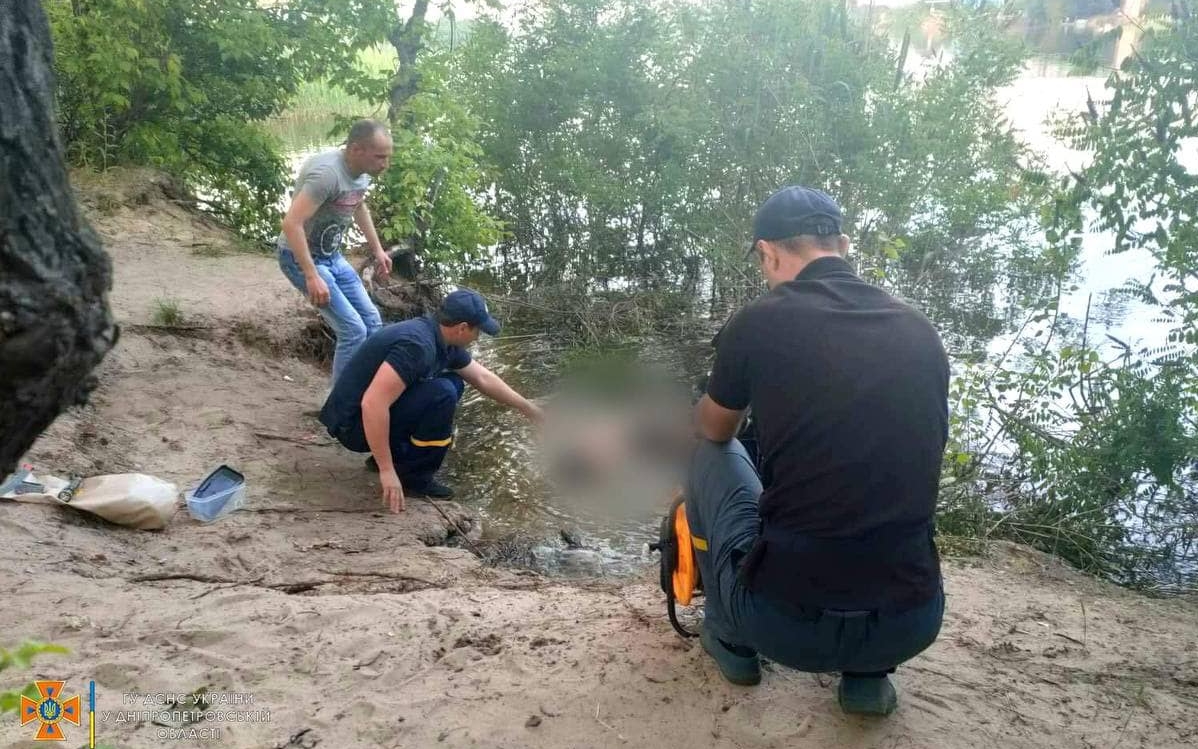 На Дніпровщині на пляжі втопився тінейджер