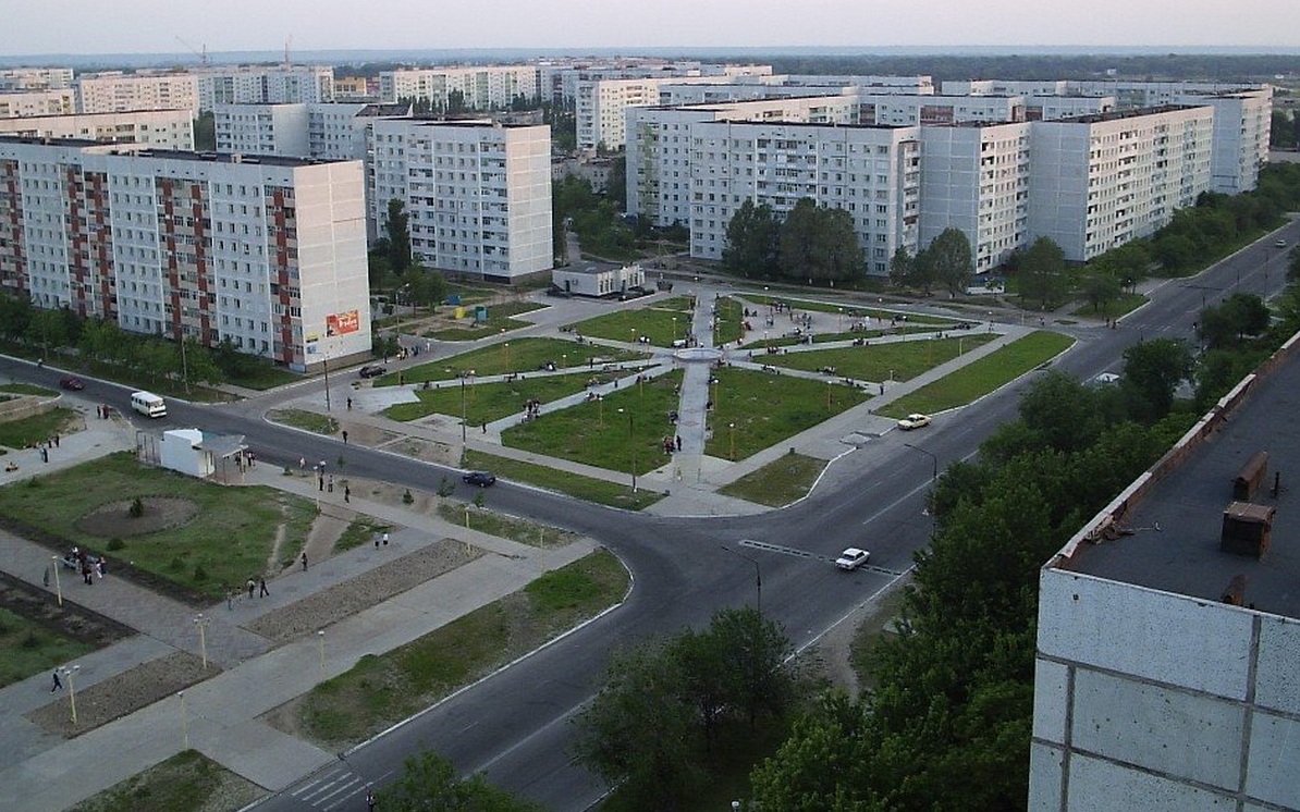 Люди їдуть з окупованого Енергодару - окупанти заважають