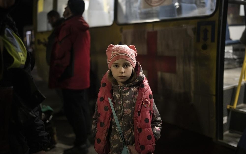Україна повернула 103 викрадині росією дитини
