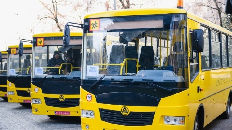 Нові шкільні автобуси для громад Дніпровщини