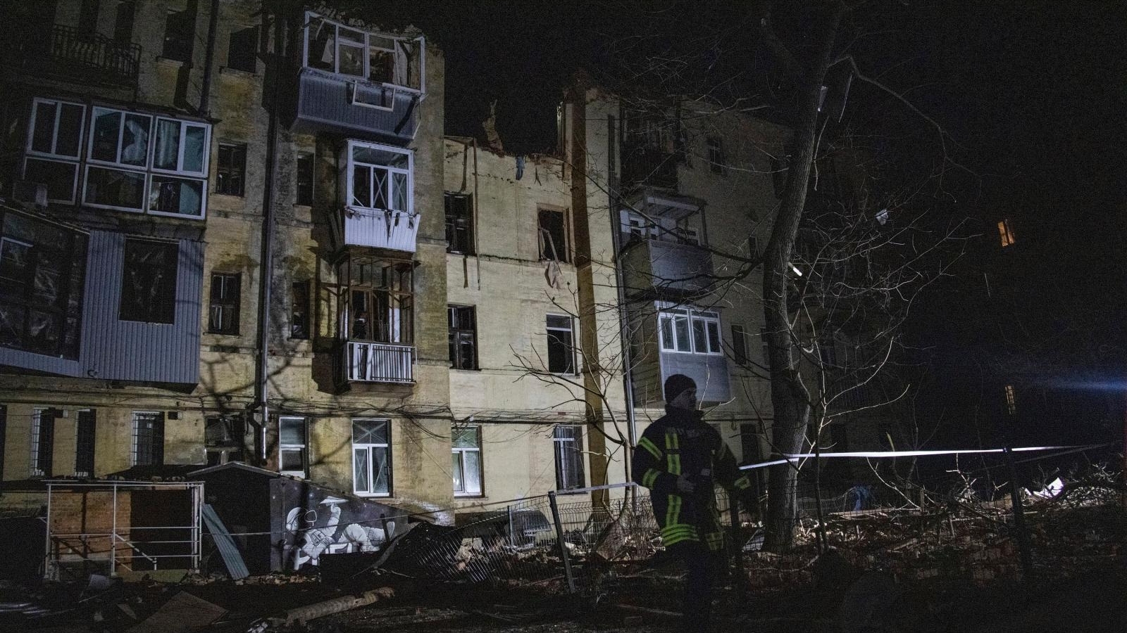 Харків знов потрапив під обстріл, а у Бахмуті загострення