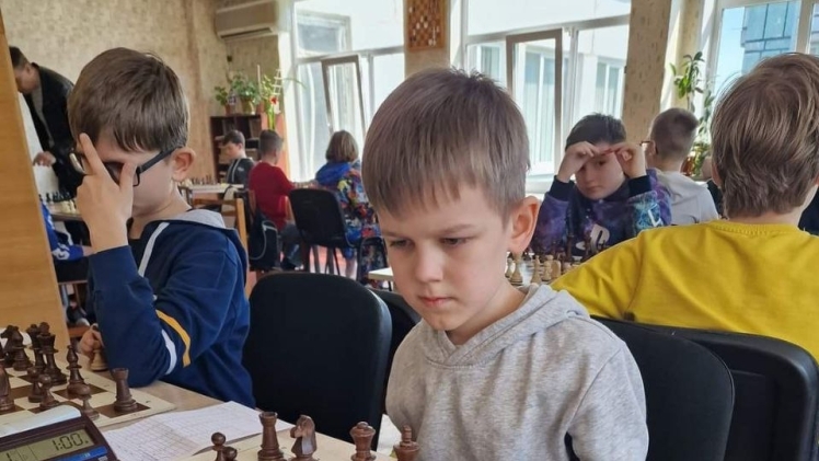 Нікопольці взяли участь в обласному чемпіонаті з шах