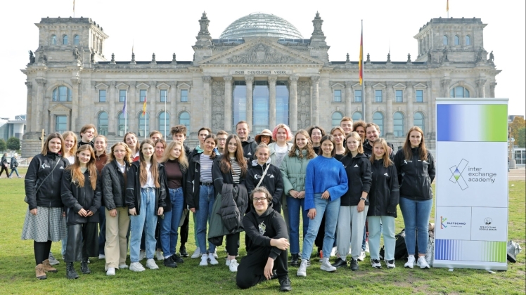 Підлітки з України та з Німеччини обміняються життям