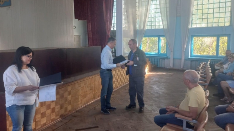Олександр Саюк нагородив працівників нафтогазової сфери
