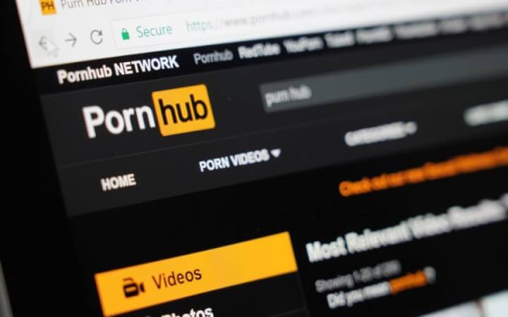 Психологиня з Нікополя вимагає заблокувати PornHub - петиція