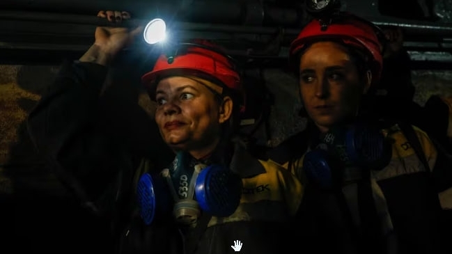 Мешканки Дніпровщини заміняють чоловіків на шахтах