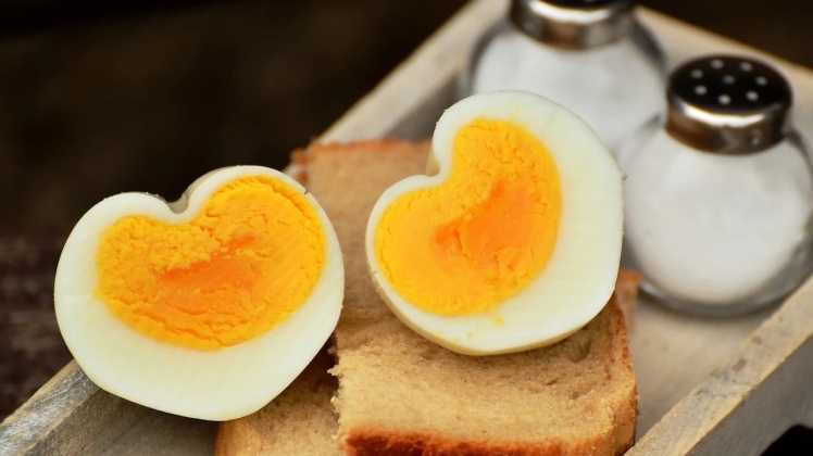 Спосіб варки яєць, щоб легко очистити їх від шкарлупки: лайфхак