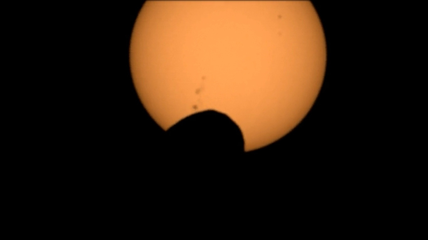 В мережі з'явилися кадри сонячного затемнення Марса