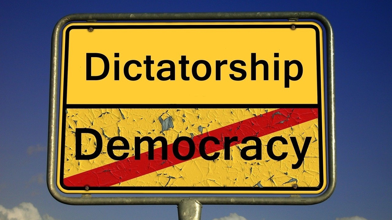 Толерантність VS диктатура: небезпечна межа