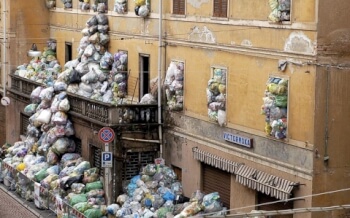 Нікопольці натиснули на владу і вона здалась: сміття почали прибирати в місті
