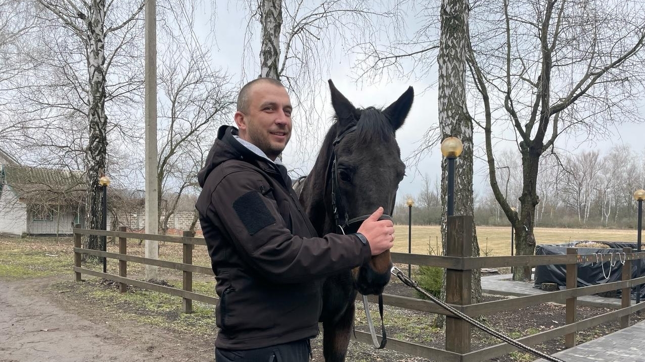 На Дніпровщині коні допомагають пораненим поліцейським повернутися до життя