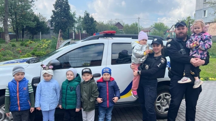 Поліція провела урок з ПДР для дітей у Камянському