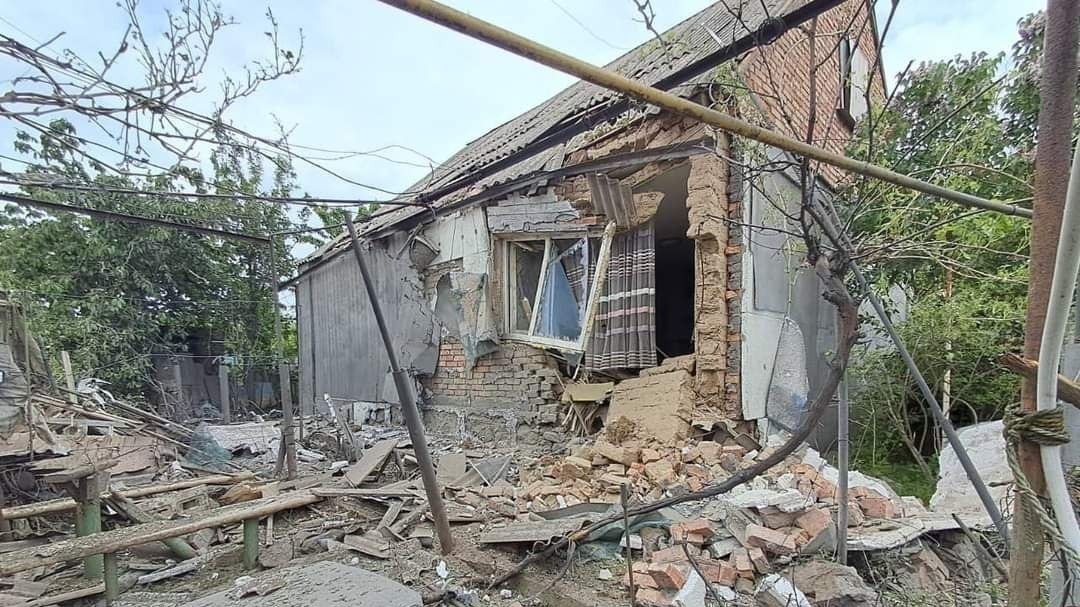 Нікополь знову під обстрілами: пошкоджені будинки
