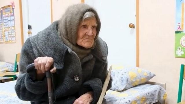 98-річна Лідія Степанівна самотужки вийшла з окупованого Очеретиного