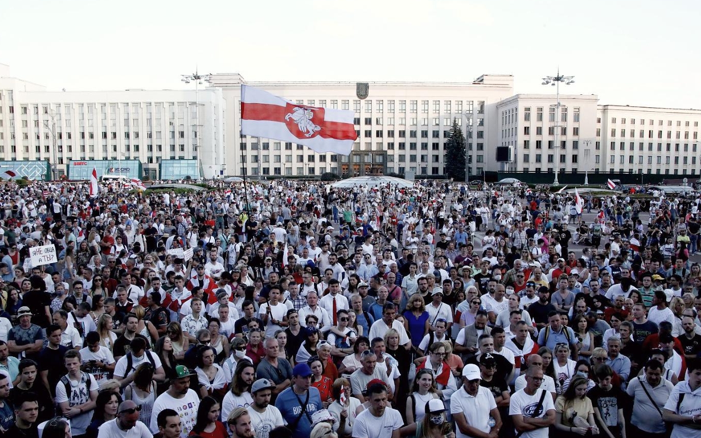 16 день протестів у Білорусі. На вулиці стікаються натовпи. 
