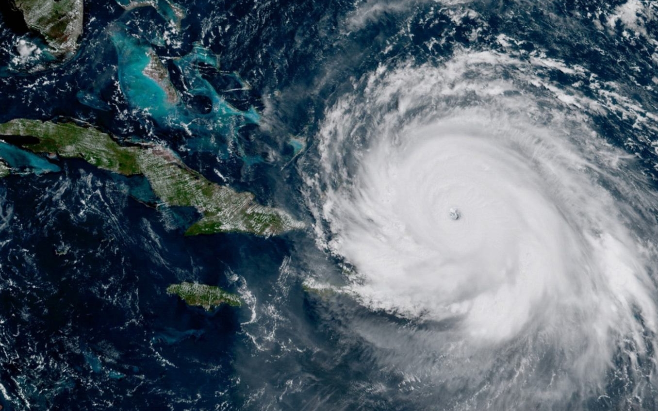 NOAA завершує рекордний сезон ураганів у підкадровому фільмі