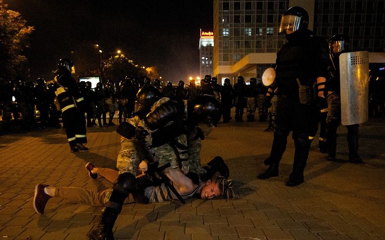 Білорусь. Насильство над громадянами. Є позиція США